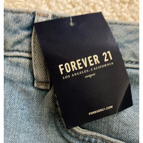 NWT Forever 21 skirt light denim sz 27 - Picture 5 of 7